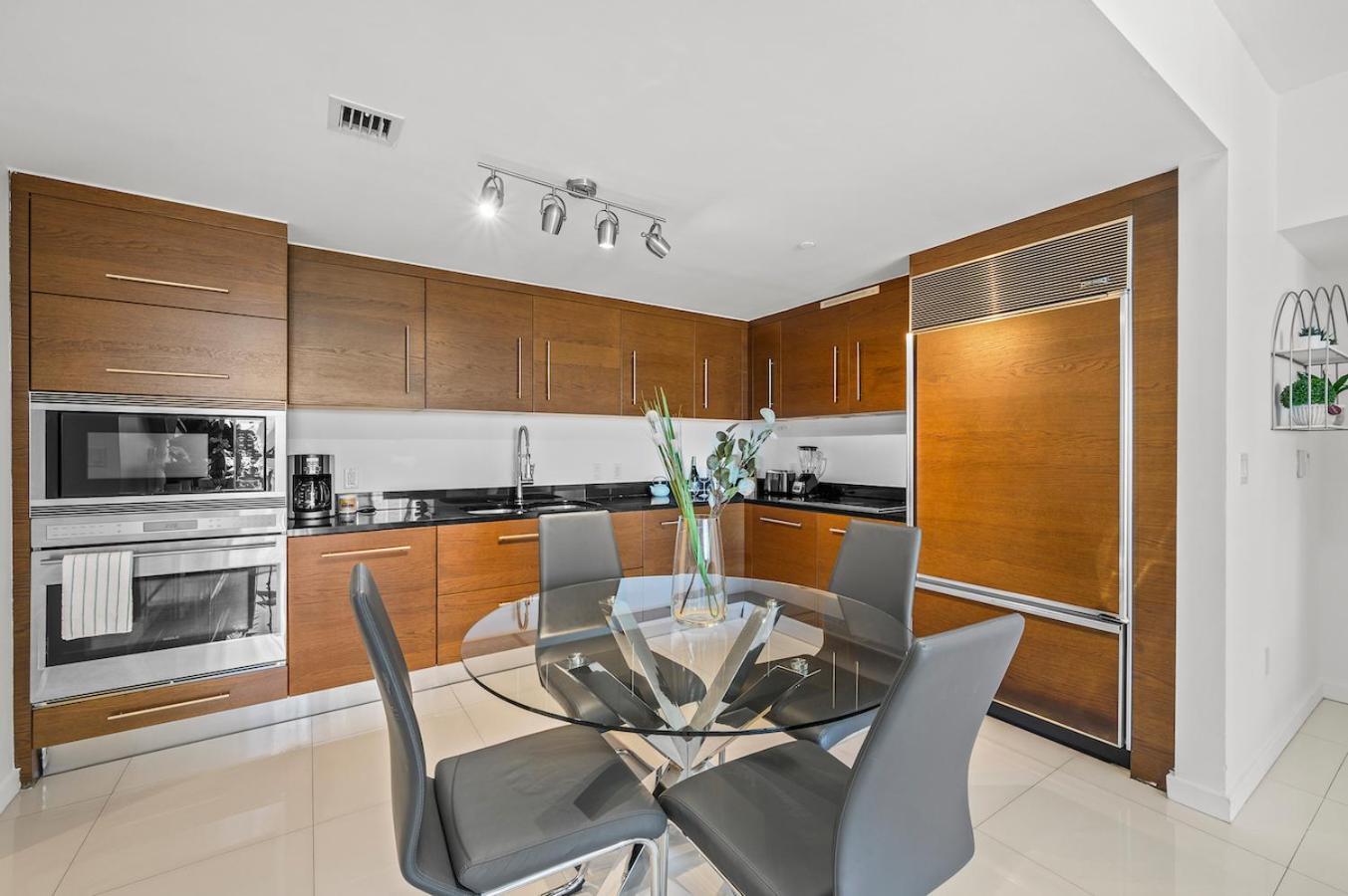 *Iconic W Icon Condo/ Pool&Waterviews*Freespa* Miami Luaran gambar